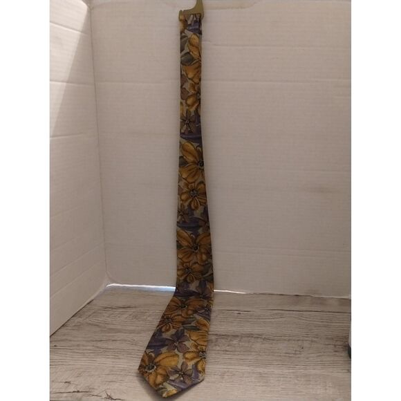 Wembley Other - Wembley Floral Mens Tie Yellow & Purple 57" Vintage Polyester Necktie